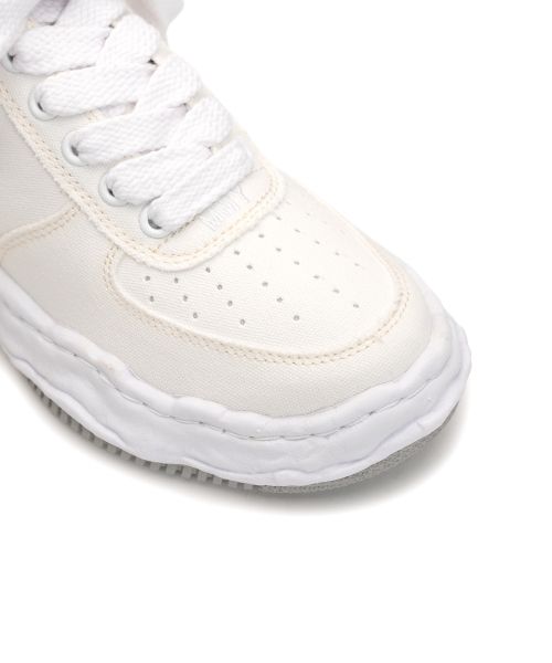 "WAYNE" OG Sole Canvas Low-top Sneaker