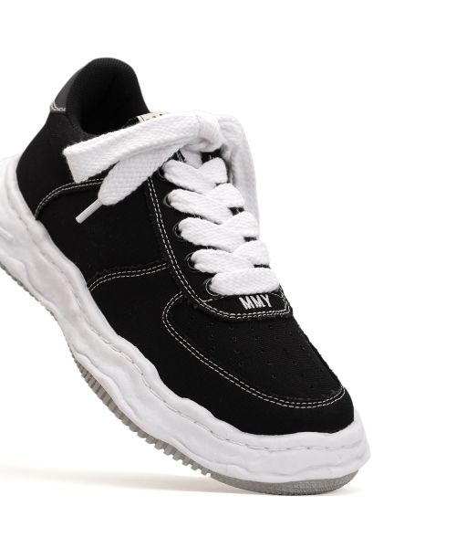 "WAYNE" OG Sole Canvas Low-top Sneaker