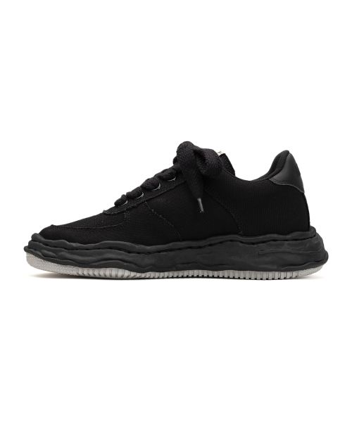 "WAYNE" OG Sole Canvas Low-top Sneaker