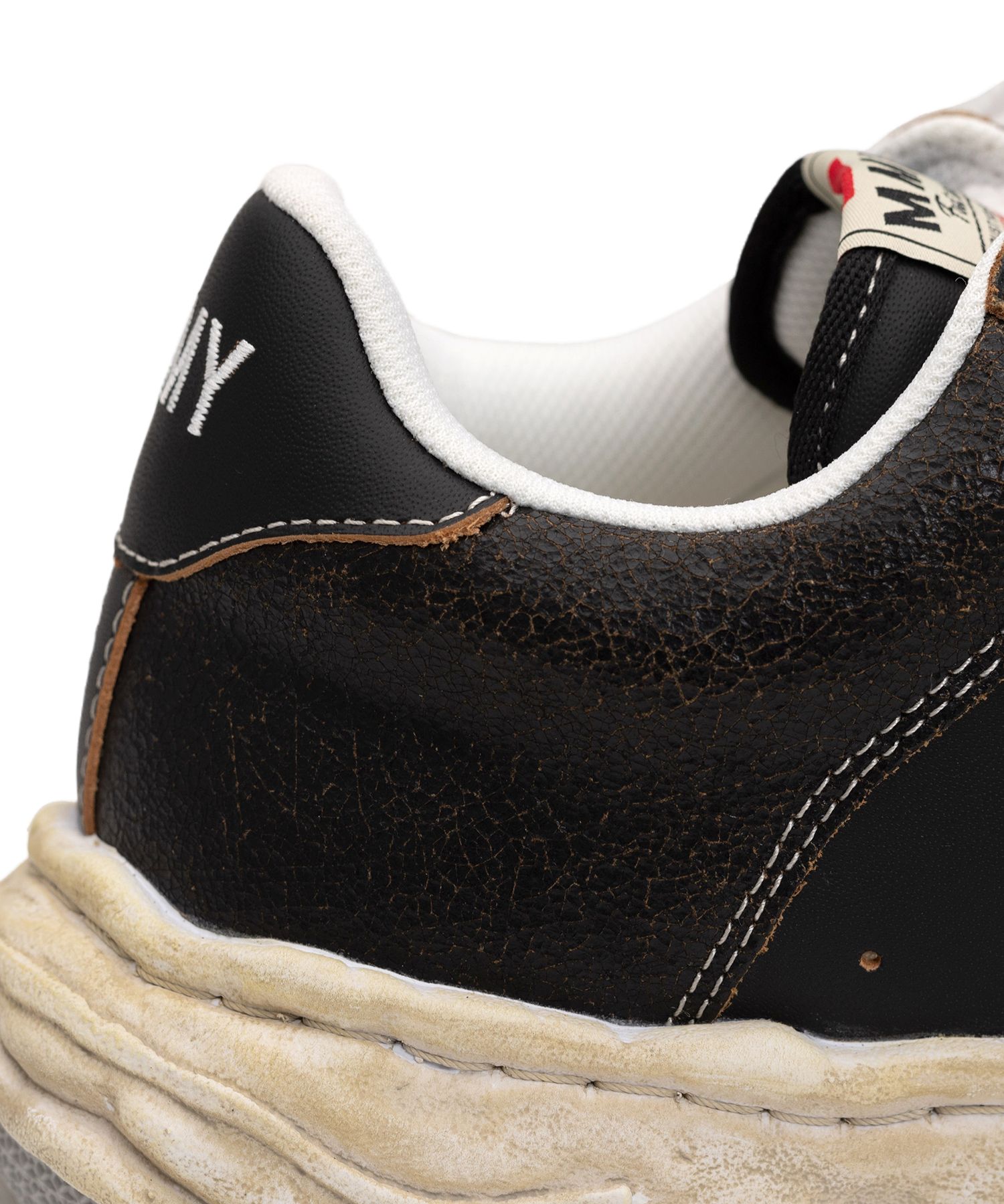 "WAYNE" OG Sole Cracking Leather Low-top Sneaker