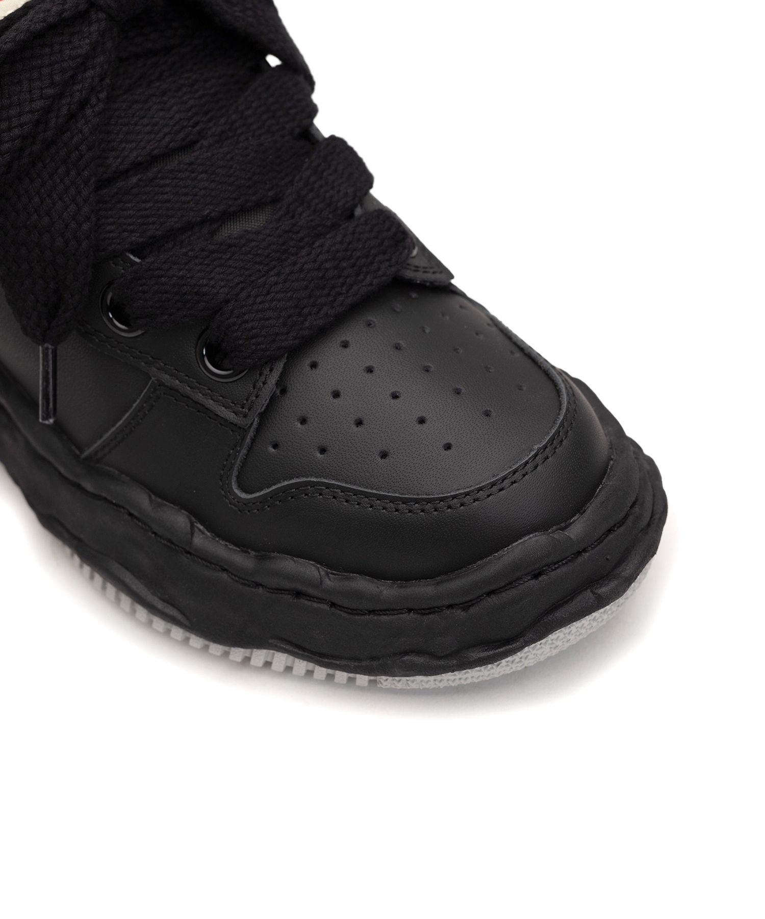 "WAYNE PUFFER" OG Sole Leather Low-top Sneaker