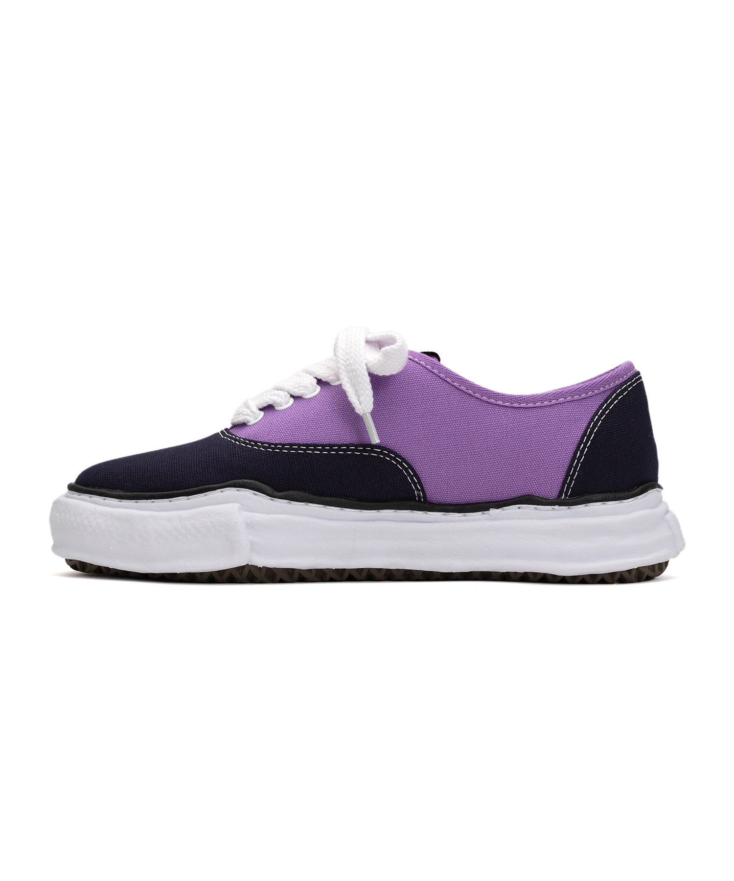 "BAKER" OG Sole  Bicolor Canvas Low-top Sneaker