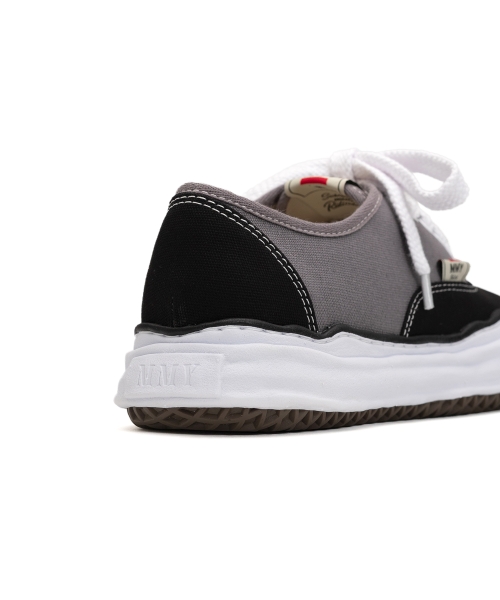 "BAKER" OG Sole  Bicolor Canvas Low-top Sneaker