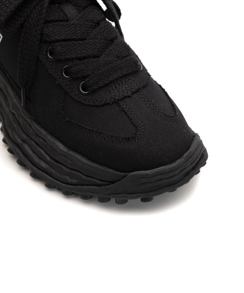 "LARRY" OG Sole Canvas Low-top Sneaker