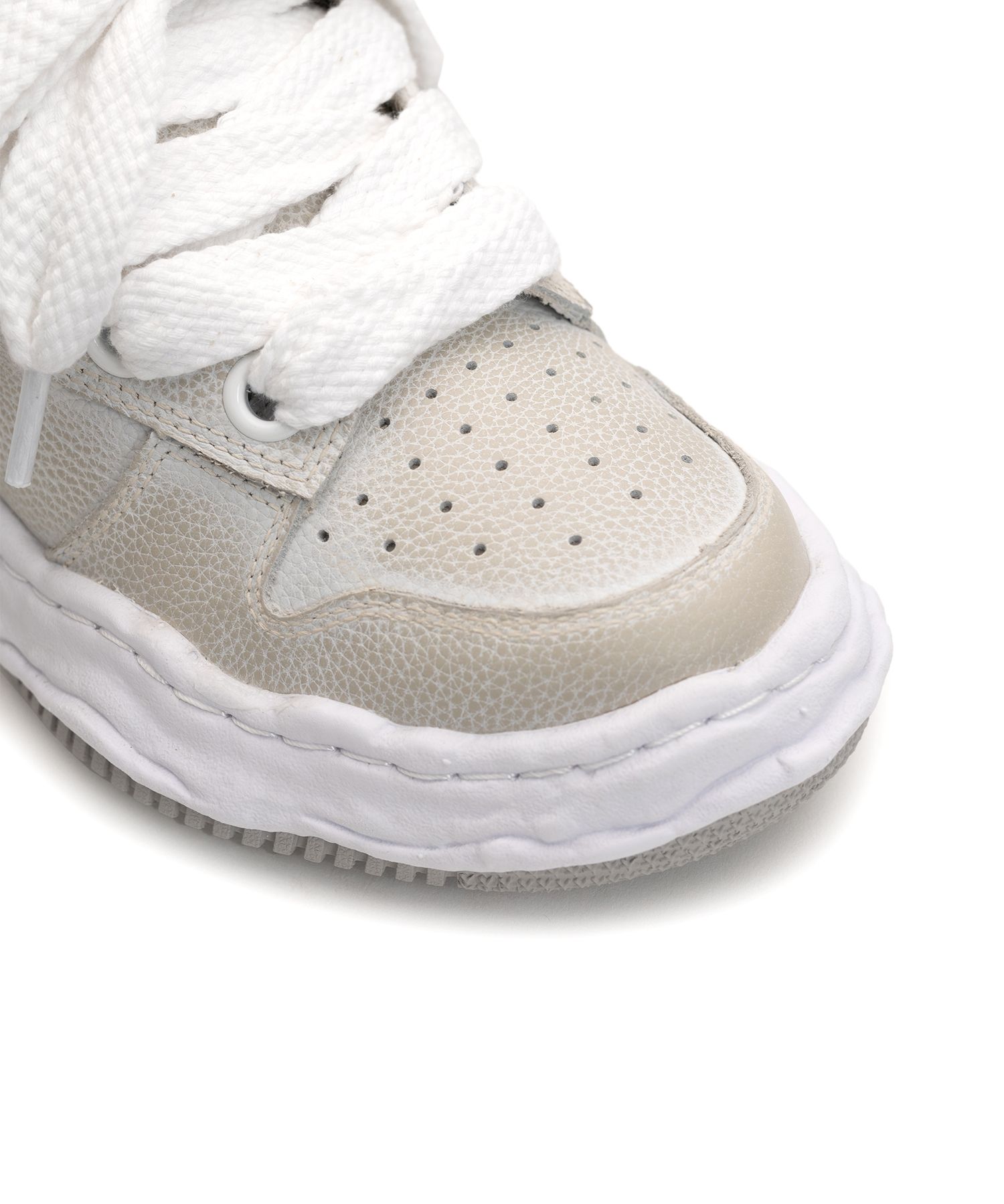 "WAYNE PUFFER" OG Sole Brushed Shrink Leather Low-top Sneaker