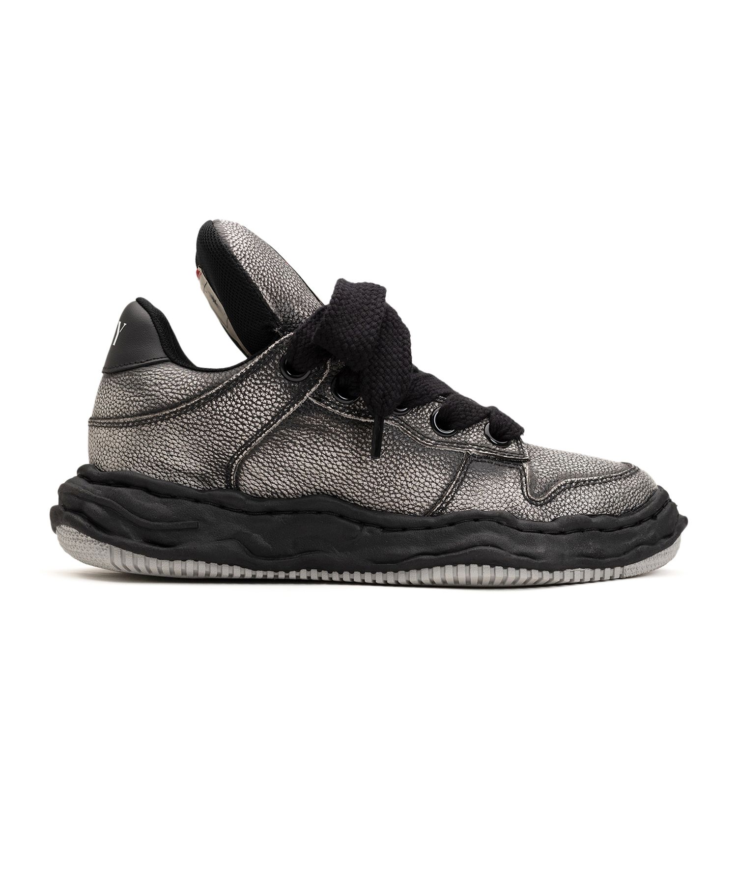 "WAYNE PUFFER" OG Sole Brushed Shrink Leather Low-top Sneaker