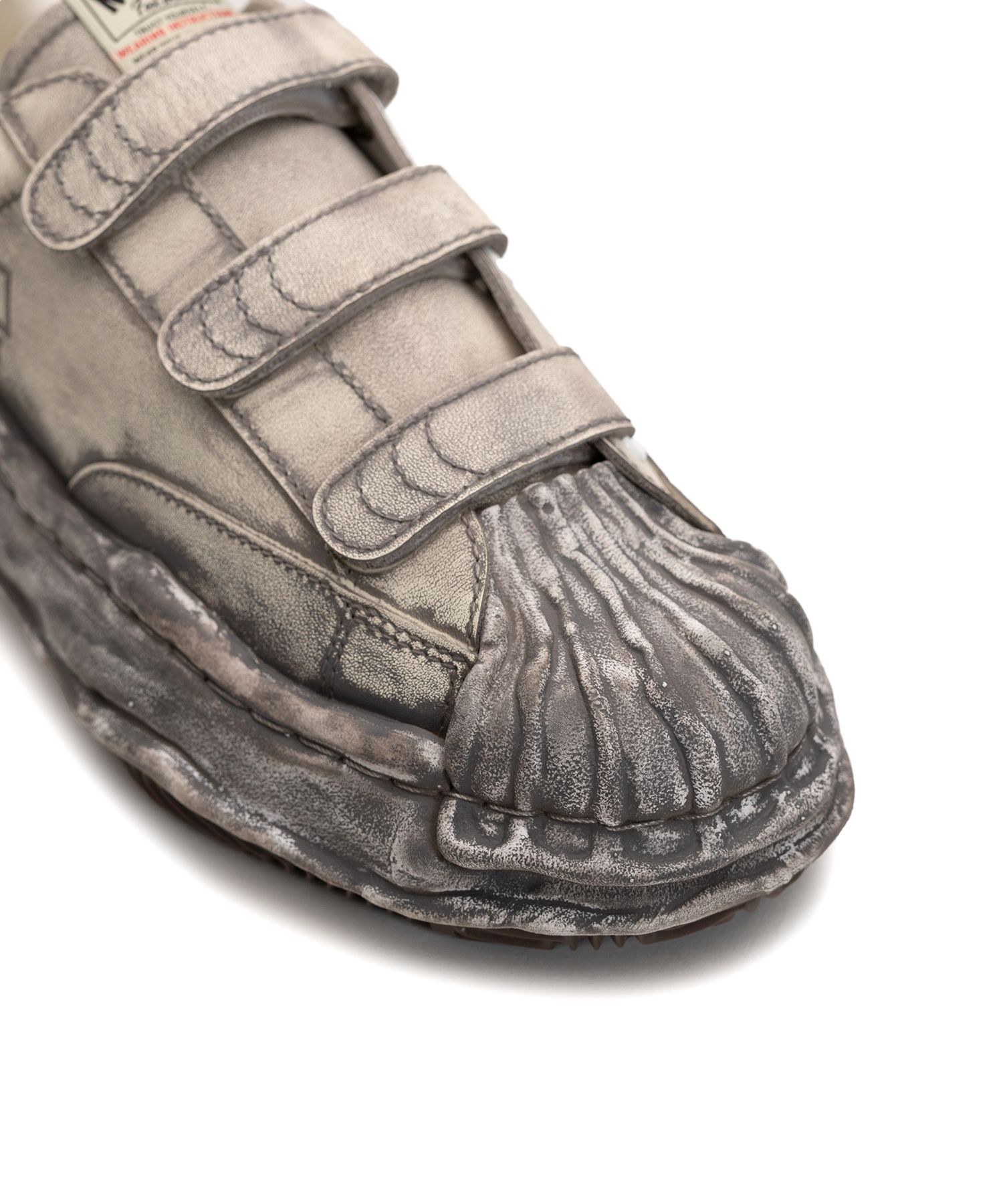 【EXCLUSIVE EDITION】"BLAKEY" OG Sole Faded Leather Low-top Sneaker