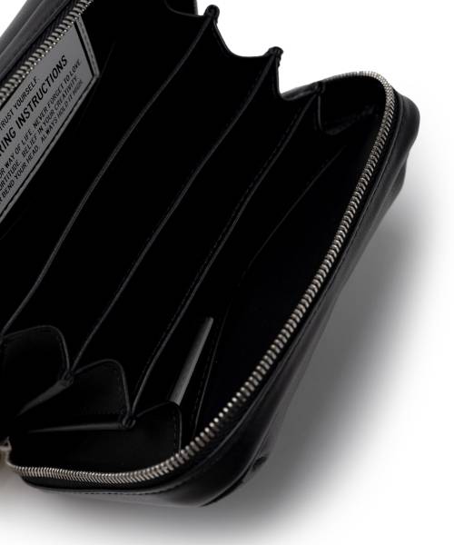 "TOY" Banana Handle Chain Shoulder Wallet