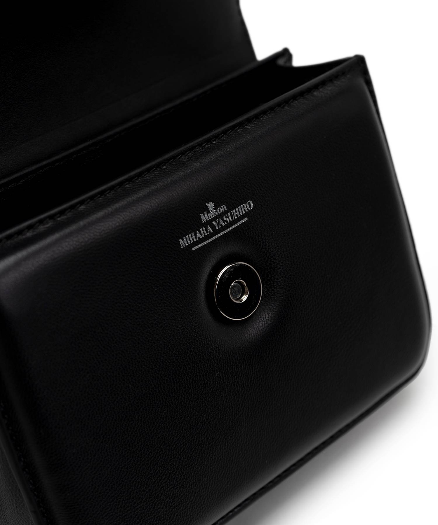 "DOLLS" Lobster Attached Chain MIni Bag