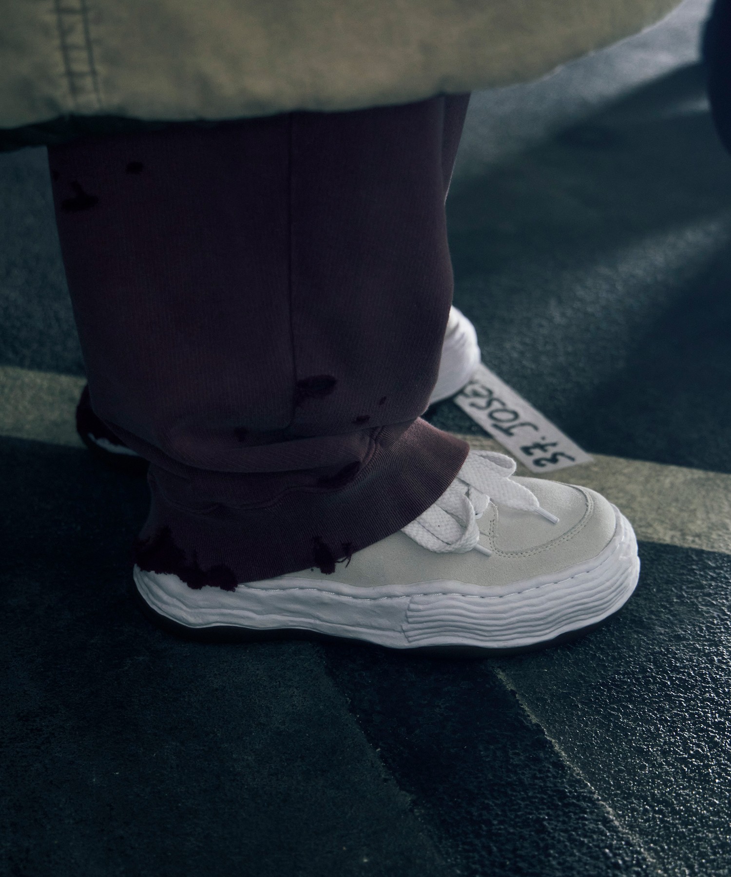 "OLIVER" OG Sole Suede Low-top Sneaker