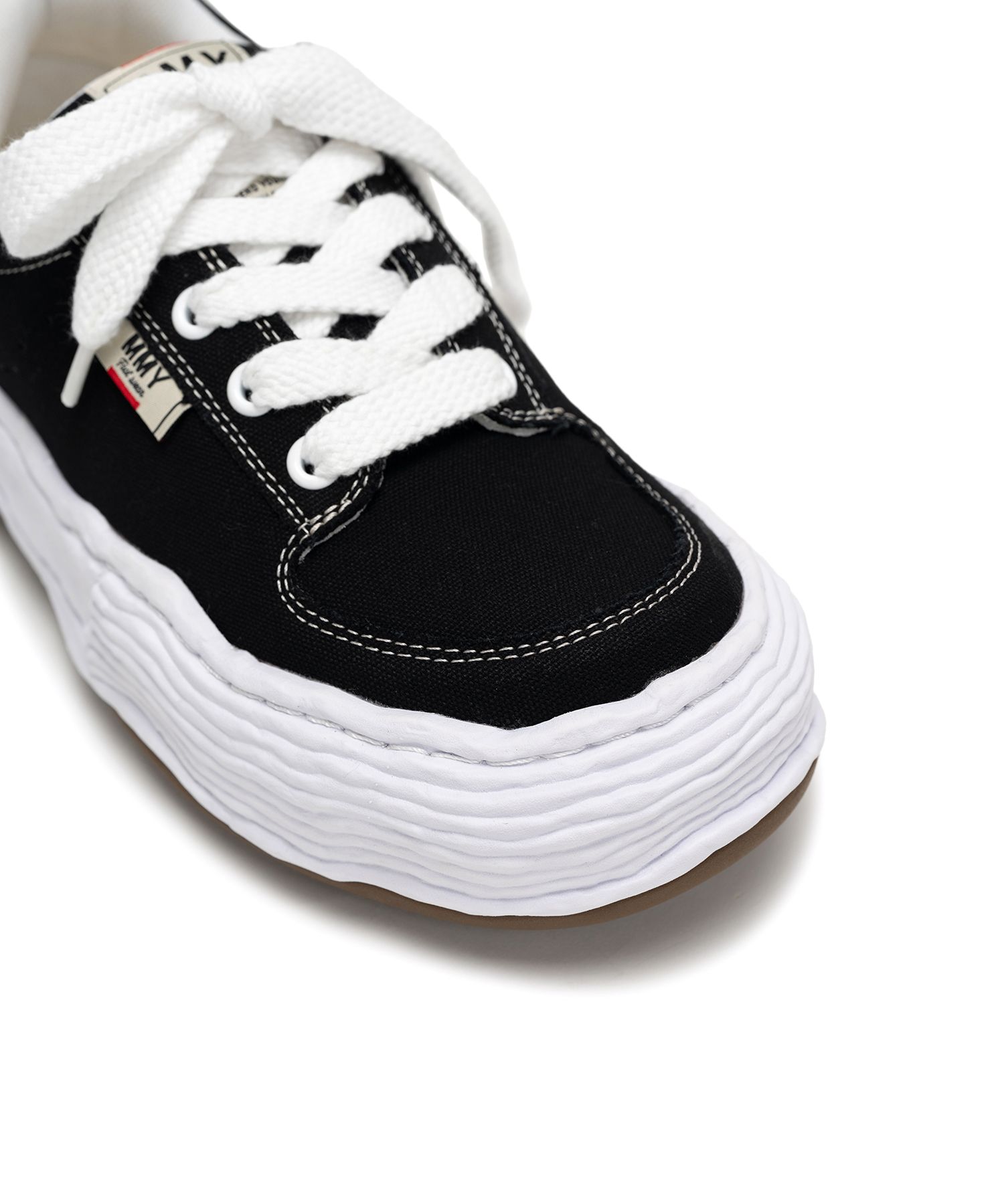 "OLIVER" OG Sole Canvas Low-top Sneaker