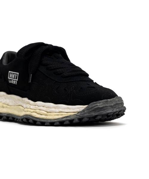 "LARRY" OG Sole Western Detail Suede Low-top Sneaker