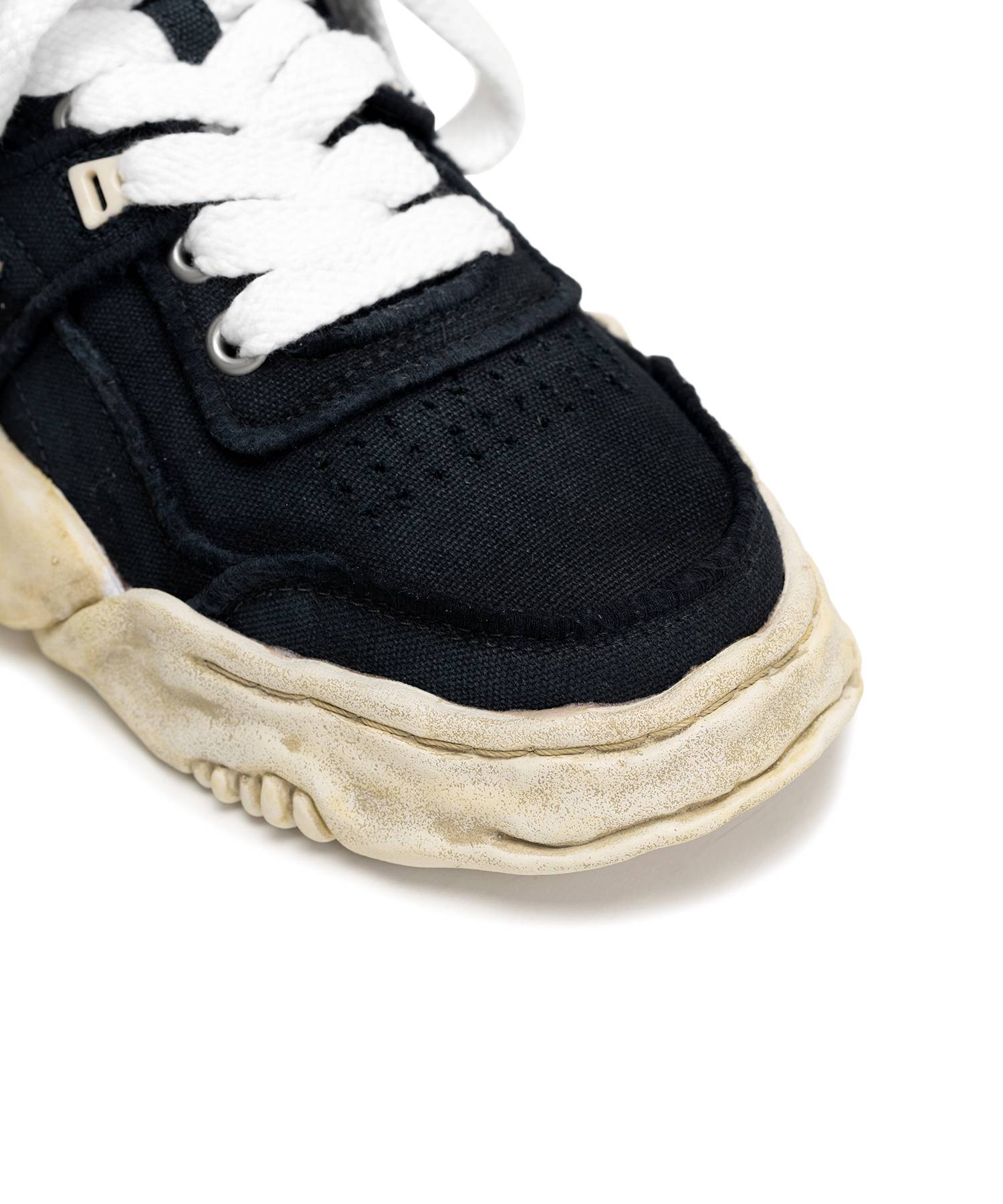 "PARKER" OG Sole Vintage Effect Embroidered Canvas Low-top Sneaker