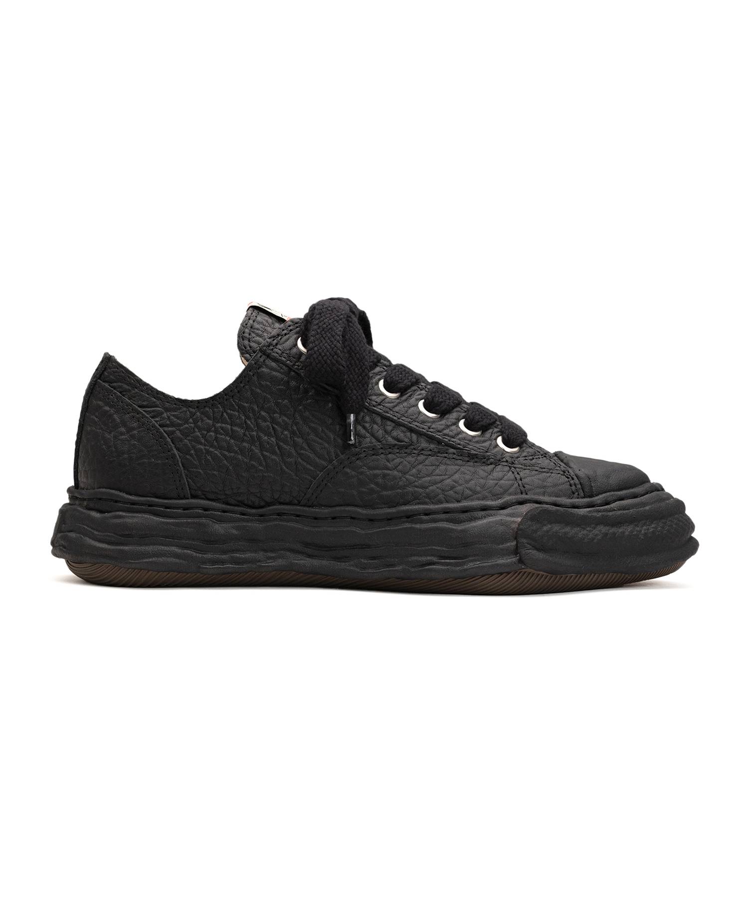 "PETERSON23" OG Sole Monster Leather Low-top Sneaker