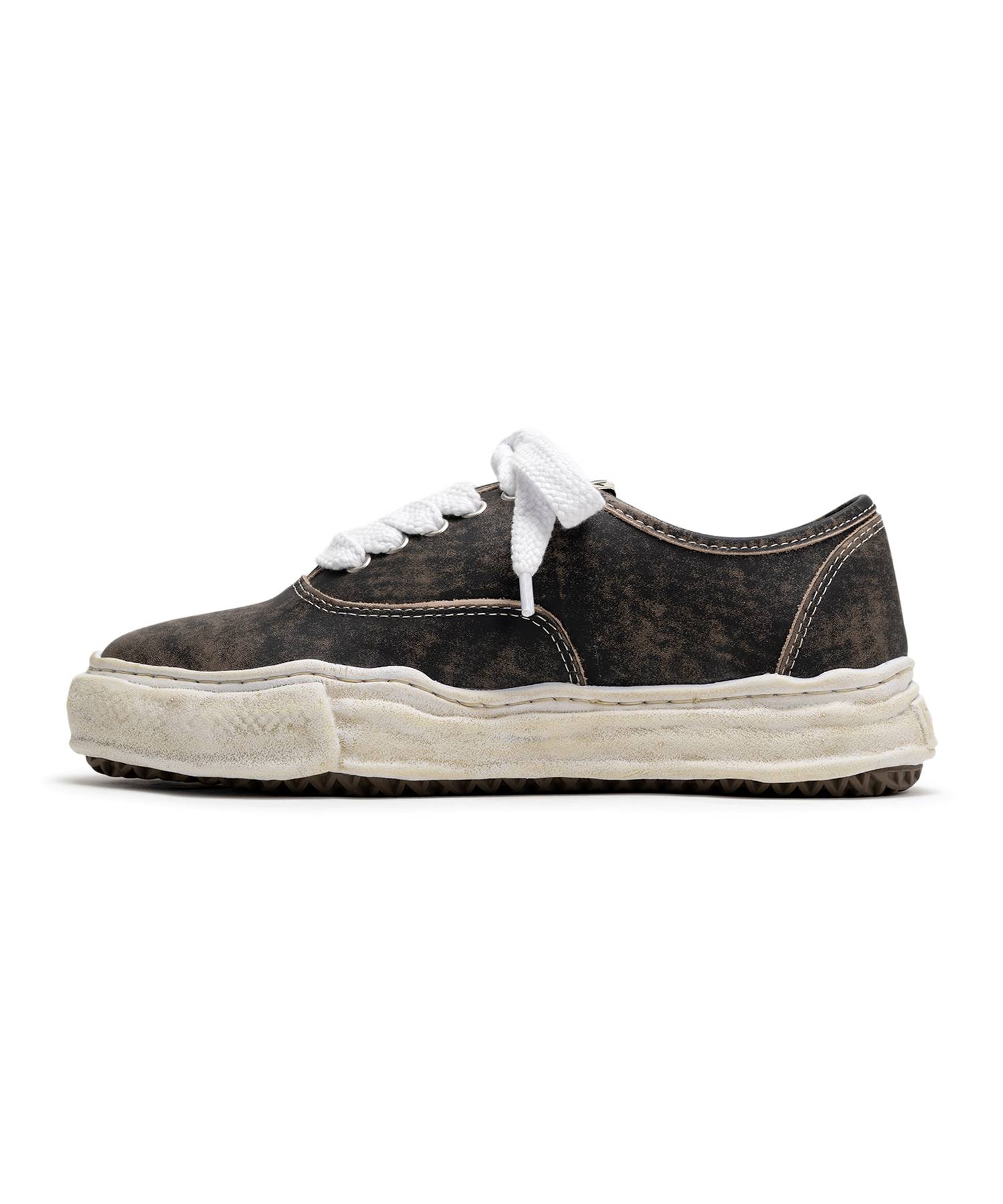 【EXCLUSIVE EDITION】"BAKER" OG Sole Shaved Leather Low-top Sneaker