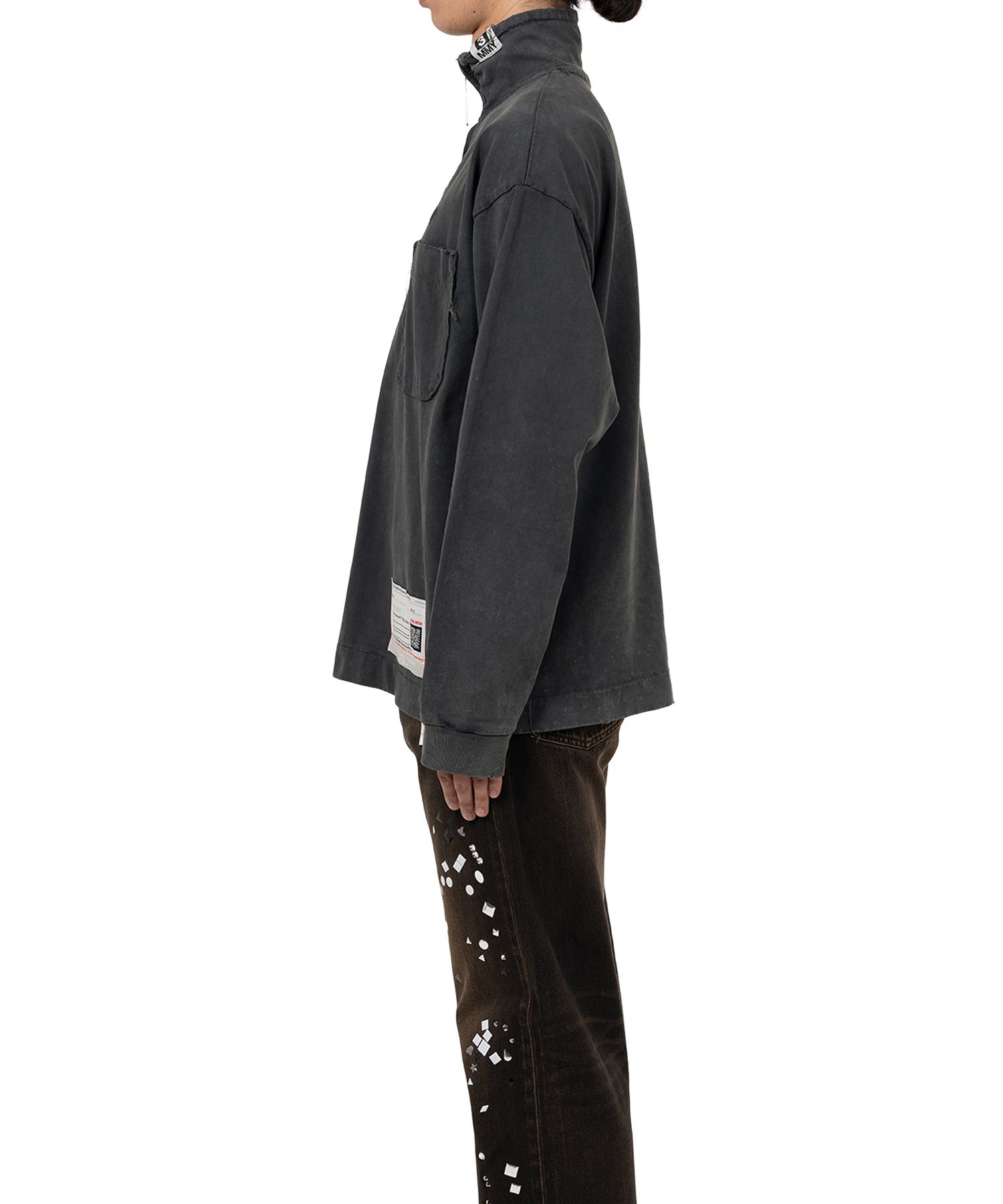 Amateur Sewn Like Half Zip-up Long Sleeve T-shirt