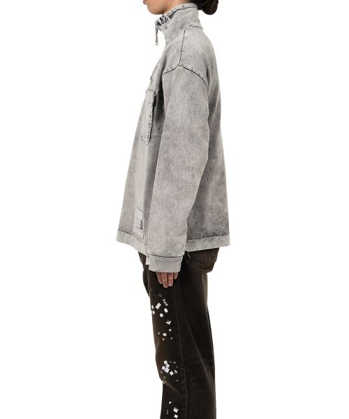 Amateur Sewn Like Half Zip-up Long Sleeve T-shirt