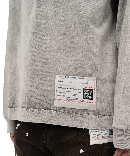 Amateur Sewn Like Half Zip-up Long Sleeve T-shirt