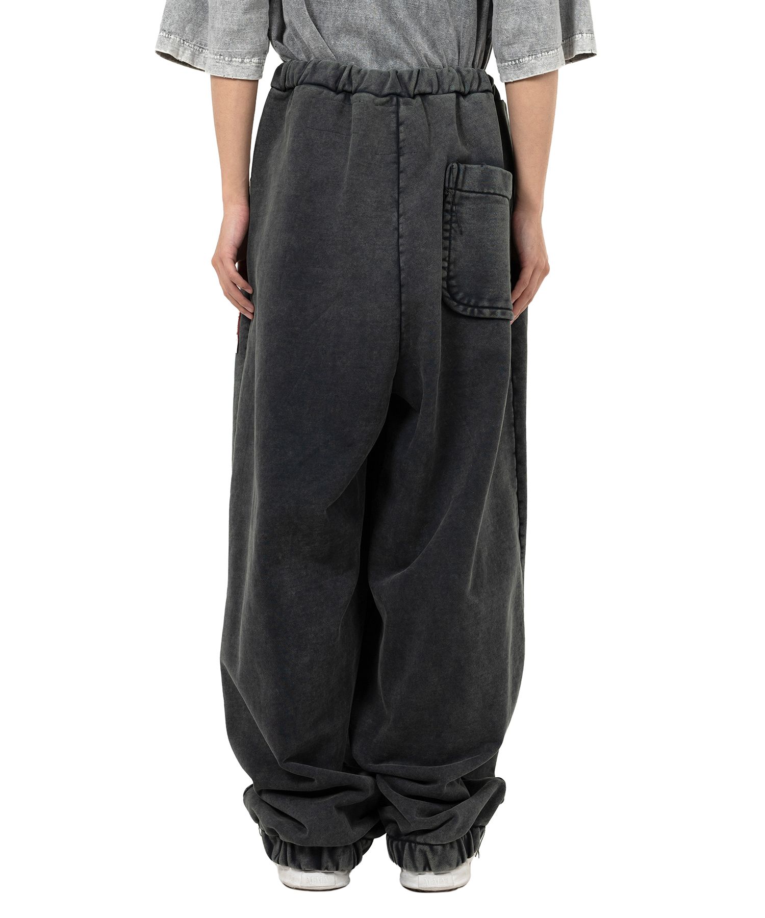 Amateur Sewn Like Sweat Pants