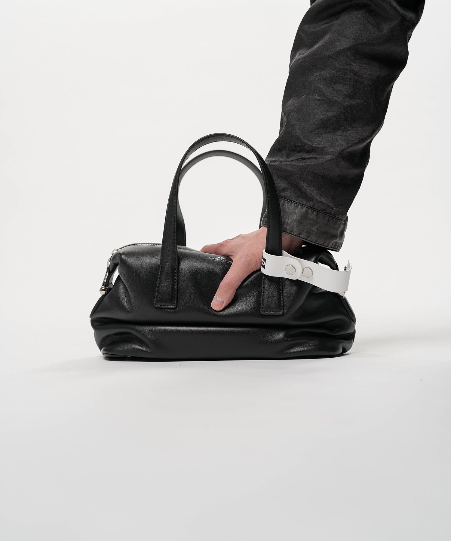 "PUCKER" Mini Boston Bag