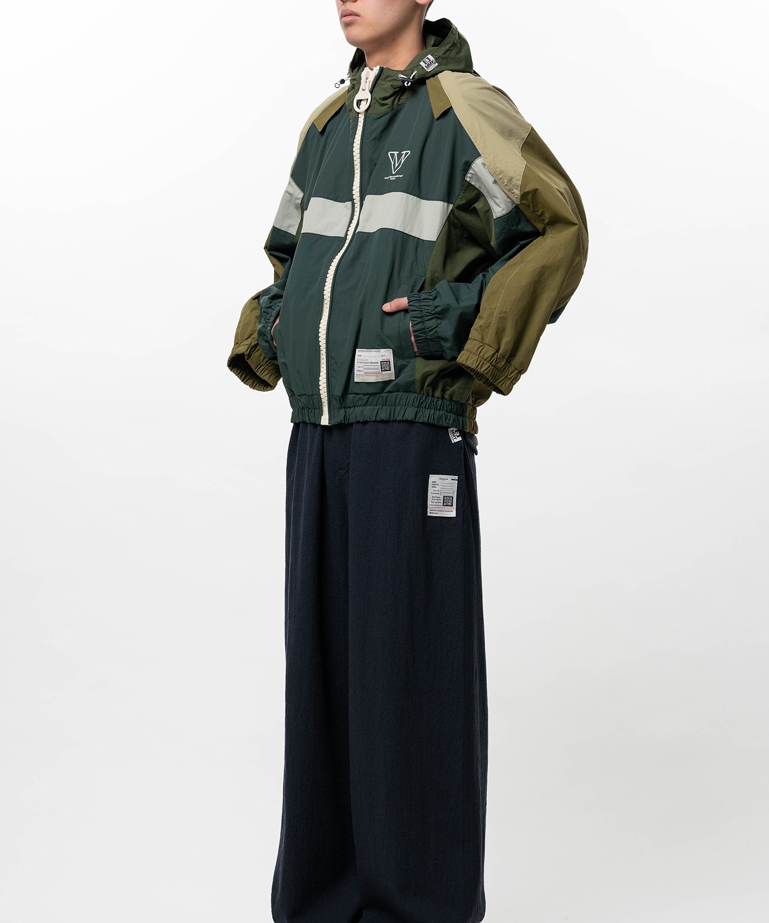 Double Sleeve Big Zip Nylon Jacket