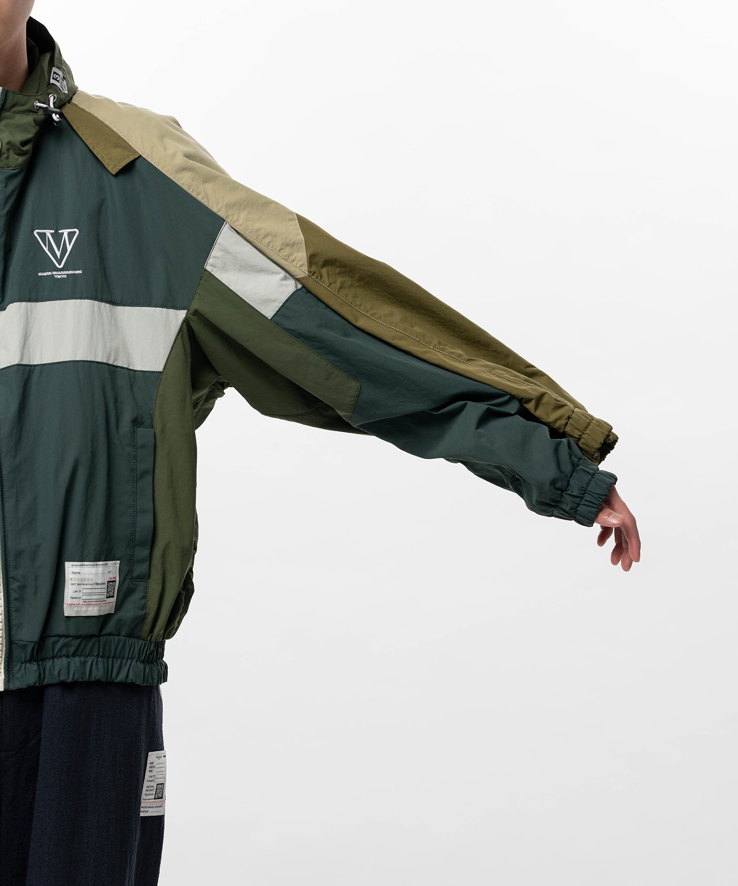 Double Sleeve Big Zip Nylon Jacket