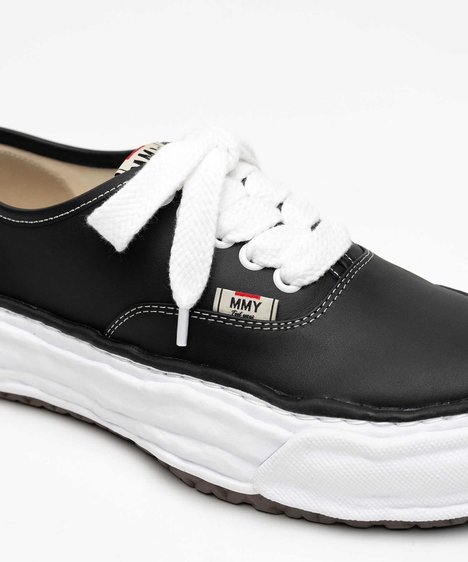 "BAKER 26" OG Sole Leather Low-top Sneaker