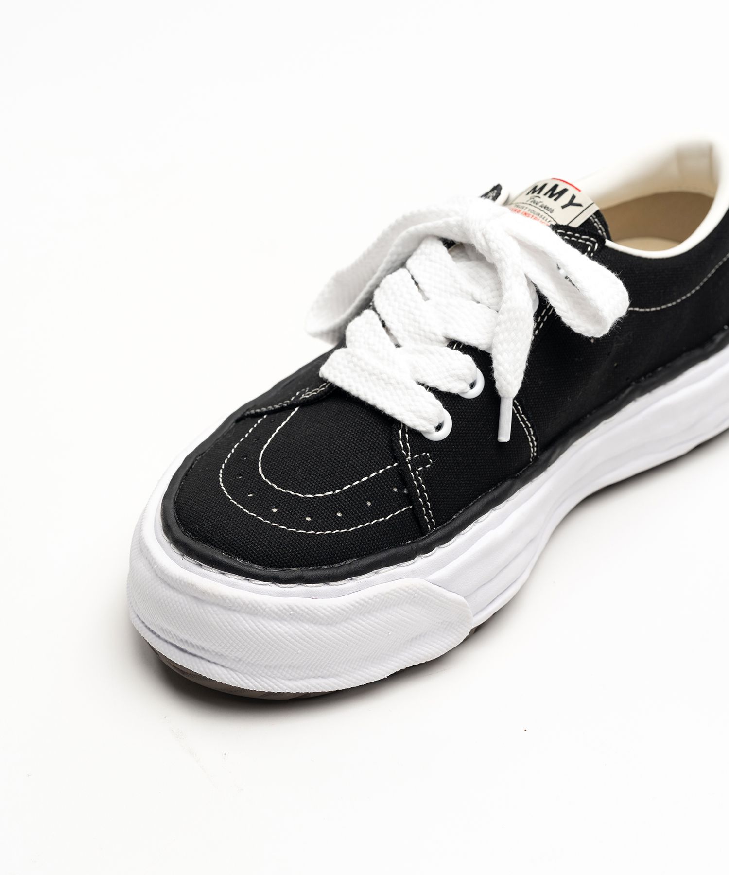 "ERIC" OG Sole Canvas Low-top Sneaker