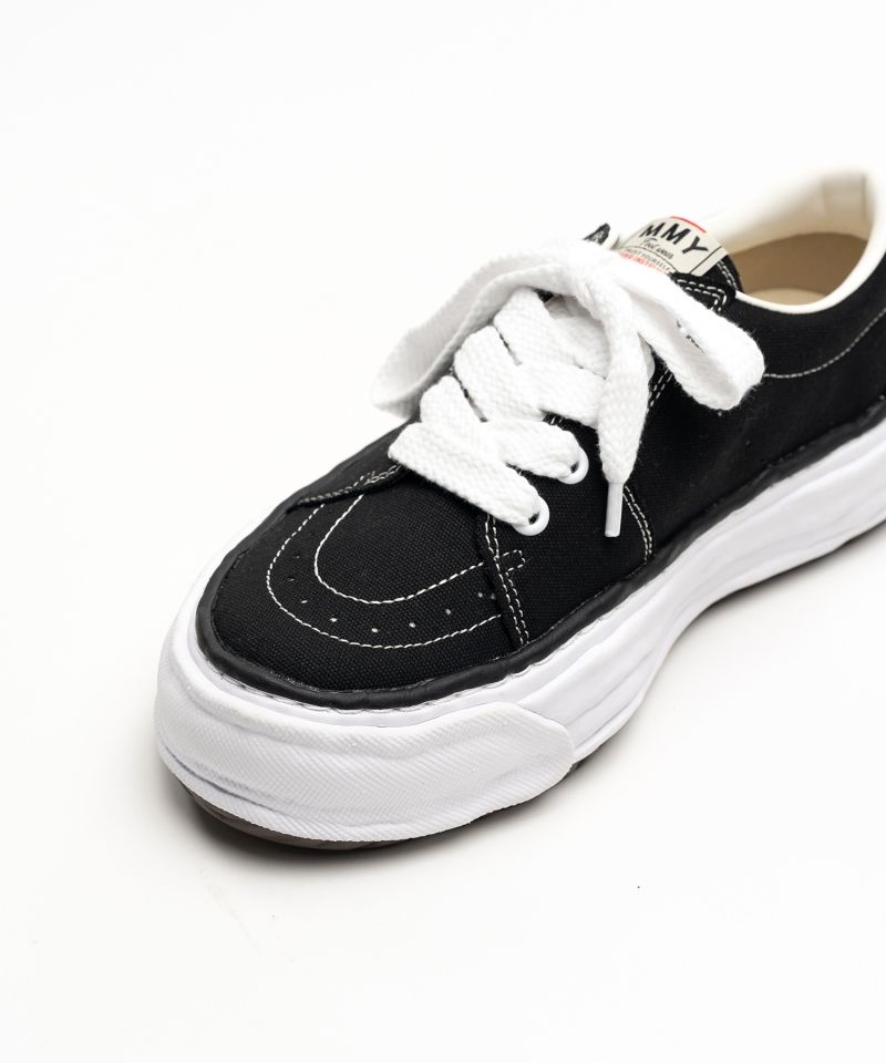 "ERIC" OG Sole Canvas Low-top Sneaker