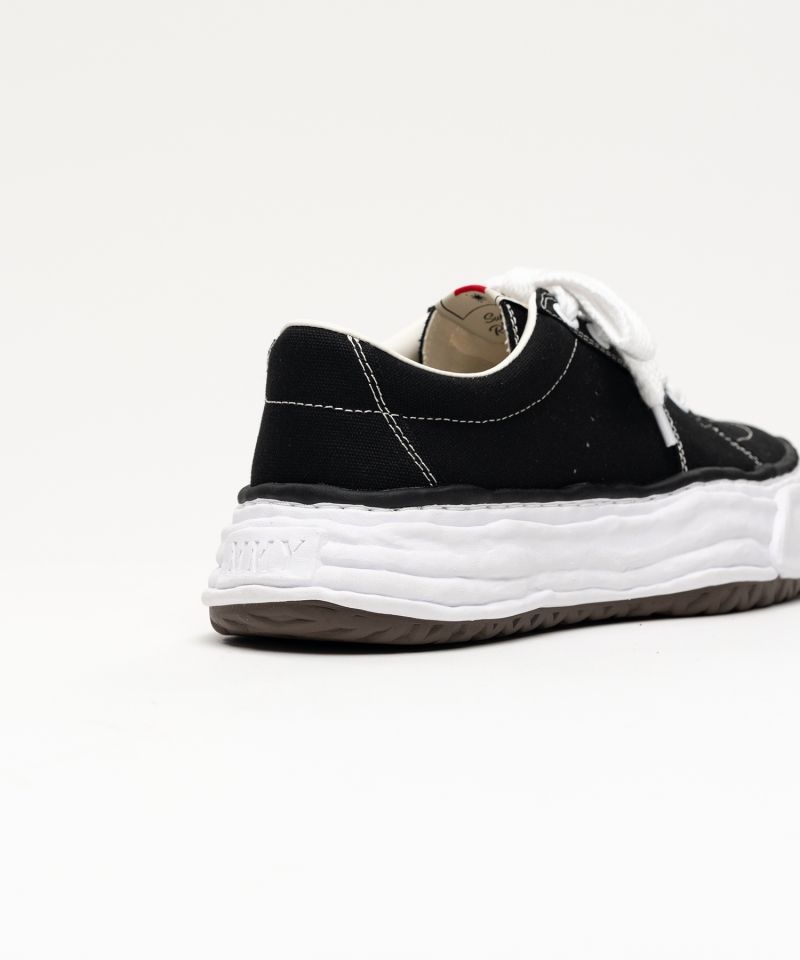 "ERIC" OG Sole Canvas Low-top Sneaker