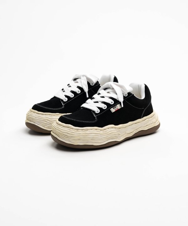 "OLIVER" OG Distressed Sole Suede Low-top Sneaker