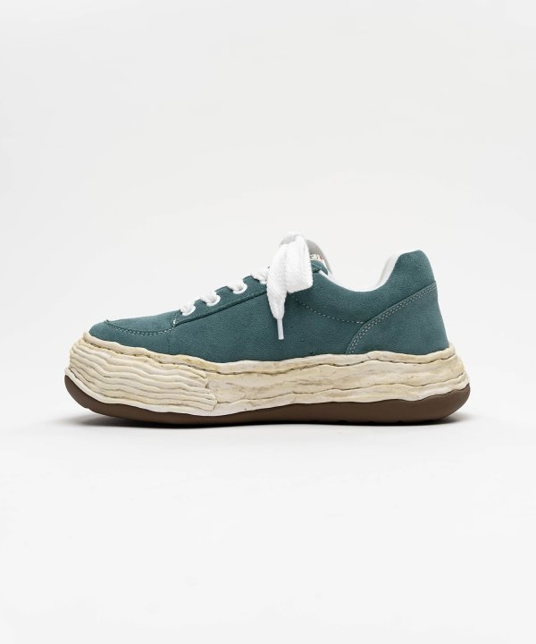 "OLIVER" OG Distressed Sole Suede Low-top Sneaker