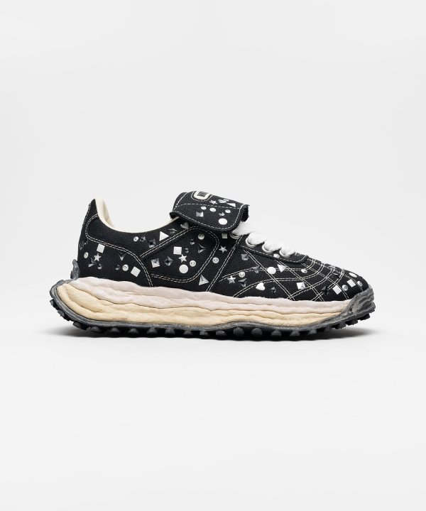 【EXCLUSIVE】"SCOTT" OG Sole Embellished Canvas Low-top Sneaker