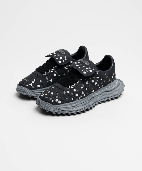【EXCLUSIVE】"SCOTT" OG Sole Embellished Canvas Low-top Sneaker
