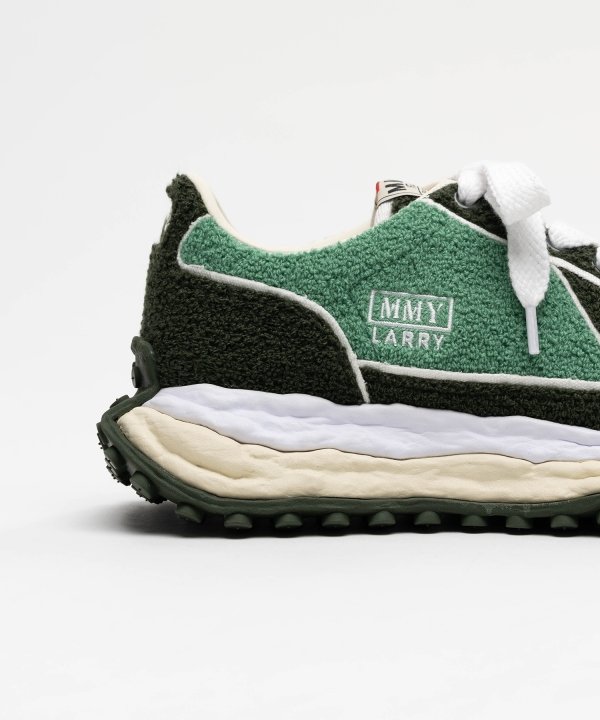 "LARRY" OG Sole Chenille Embroidey Canvas Low-top Sneaker