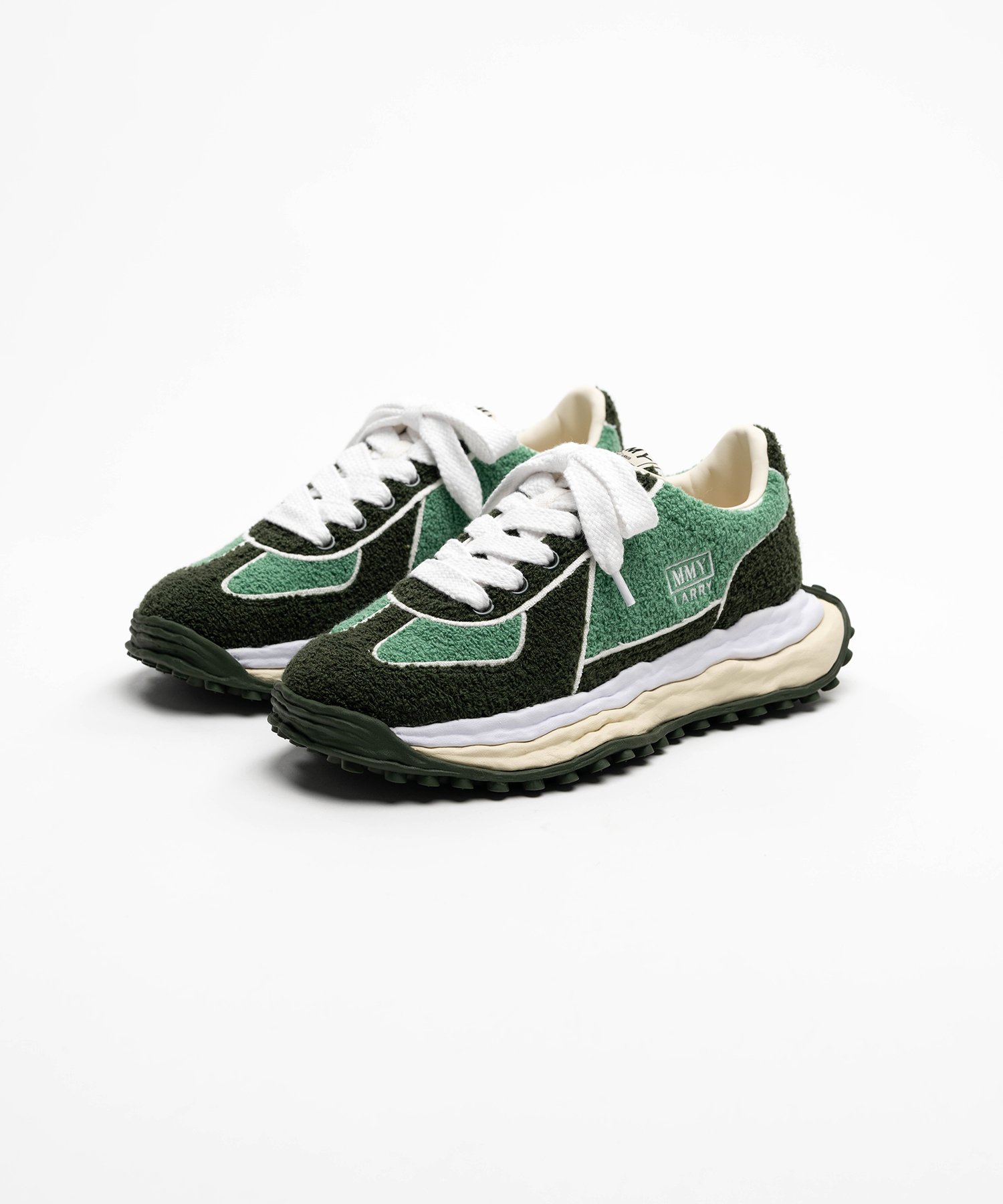 "LARRY" OG Sole Chenille Embroidey Canvas Low-top Sneaker