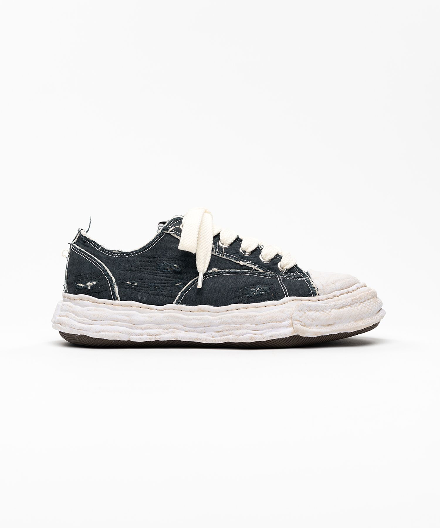 "PETERSON23" OG Sole Ripped Overdye Canvas Low-top Sneaker