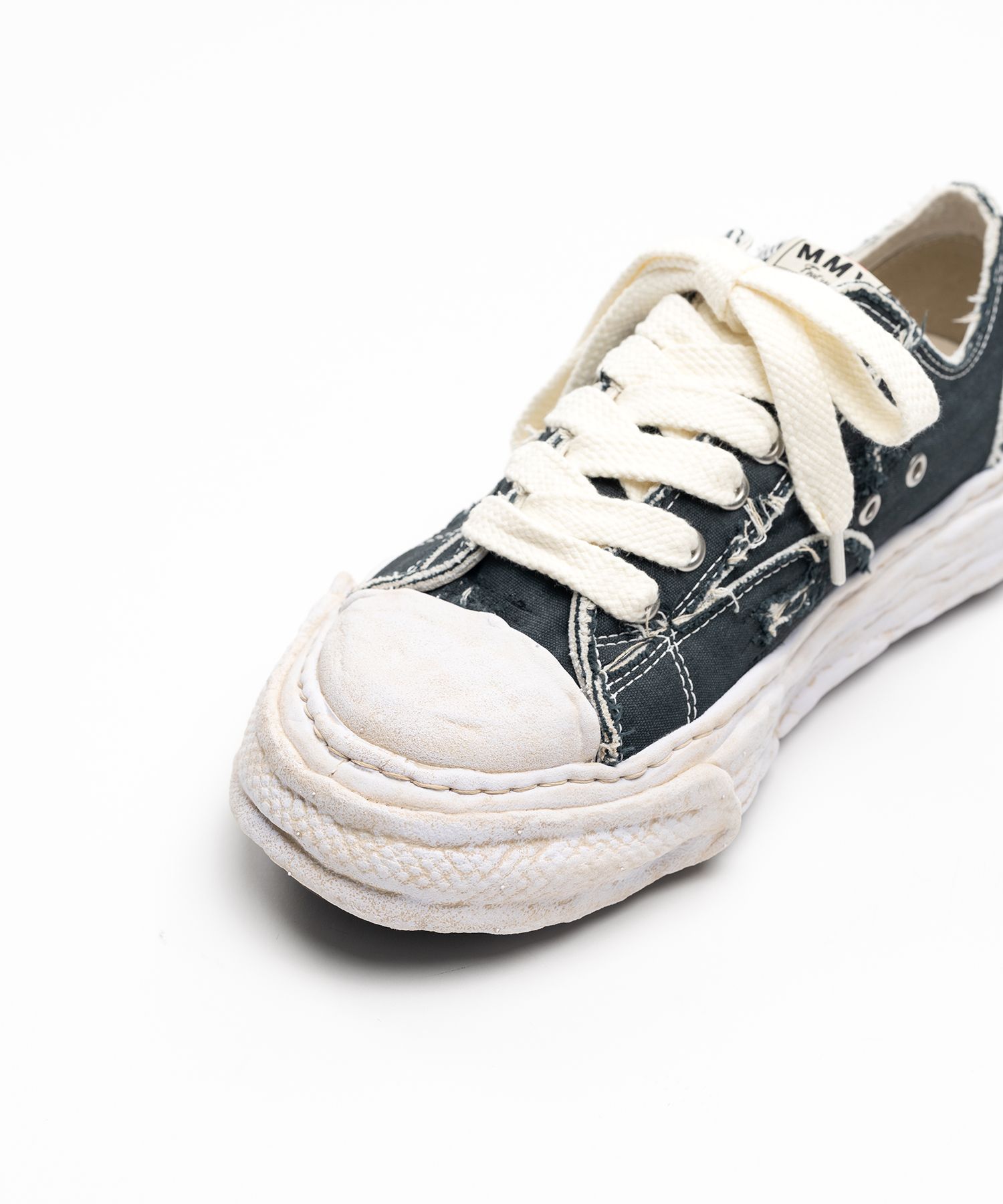 "PETERSON23" OG Sole Ripped Overdye Canvas Low-top Sneaker