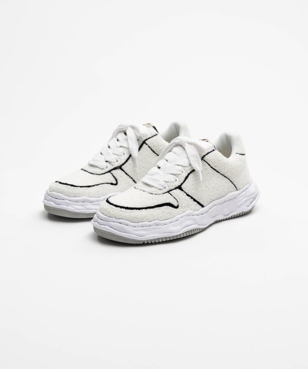 "WAYNE" OG Sole Chenille Embroidey Canvas Low-top Sneaker