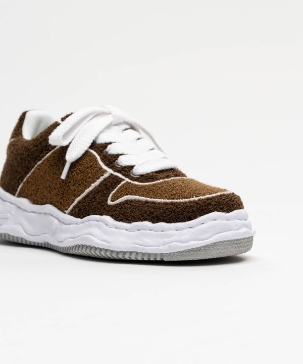 "WAYNE" OG Sole Chenille Embroidey Canvas Low-top Sneaker