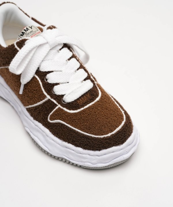 "WAYNE" OG Sole Chenille Embroidey Canvas Low-top Sneaker