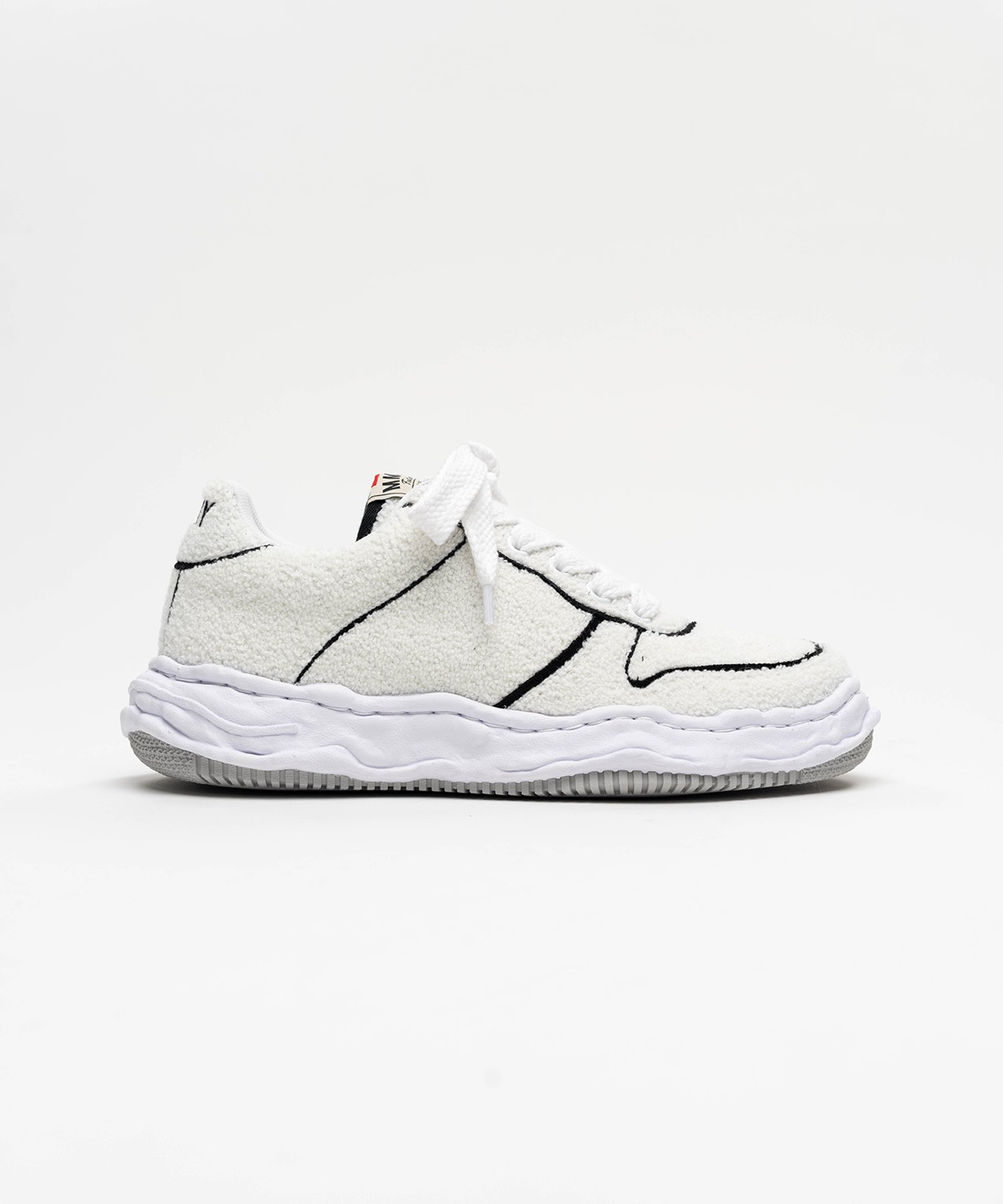 "WAYNE" OG Sole Chenille Embroidey Canvas Low-top Sneaker