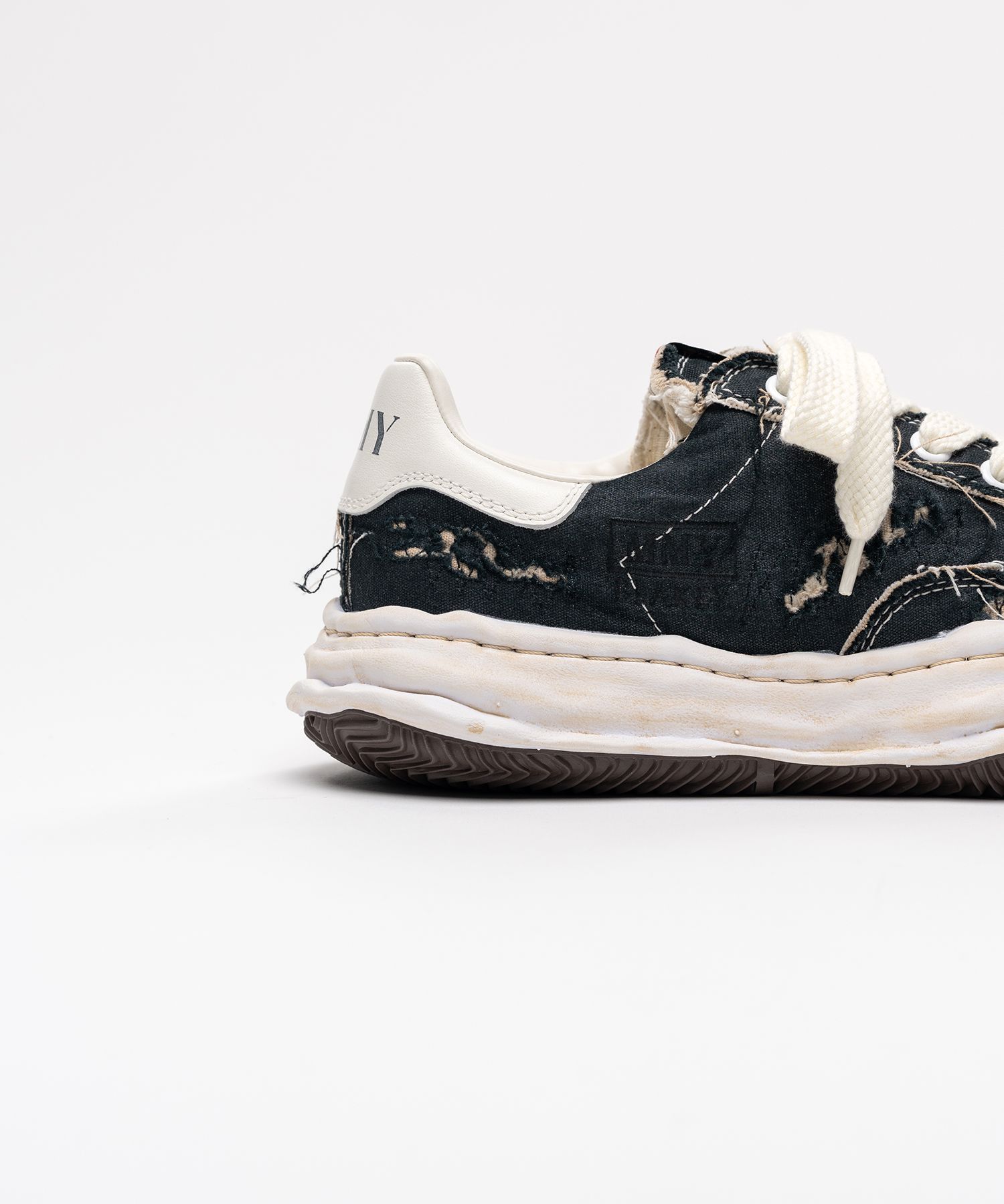 "BLAKEY" OG Sole Ripped Overdye Canvas Low-top Sneaker