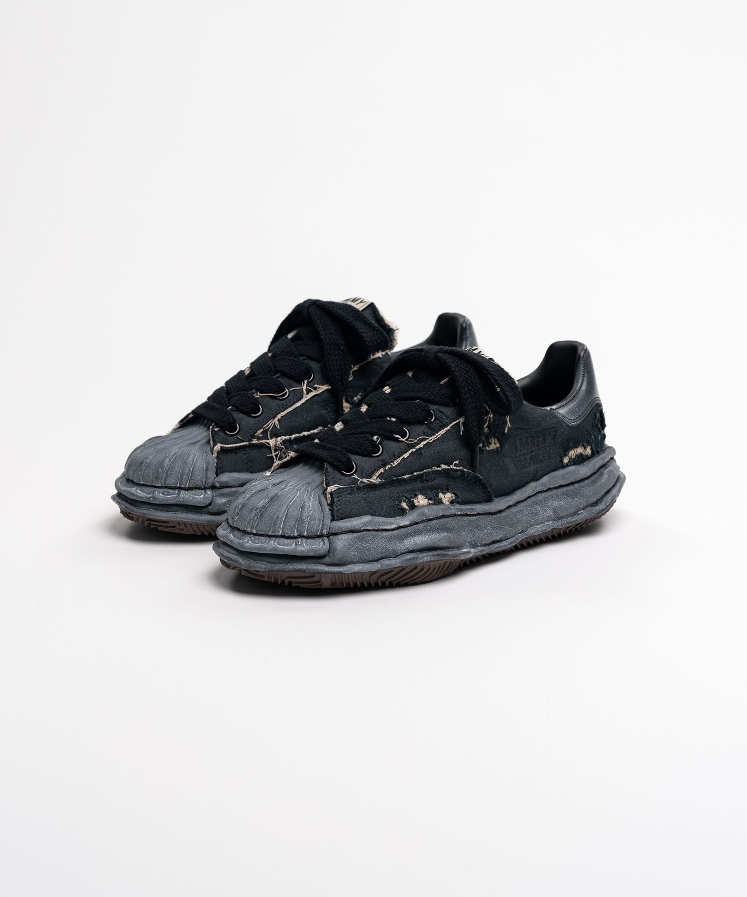 "BLAKEY" OG Sole Ripped Overdye Canvas Low-top Sneaker