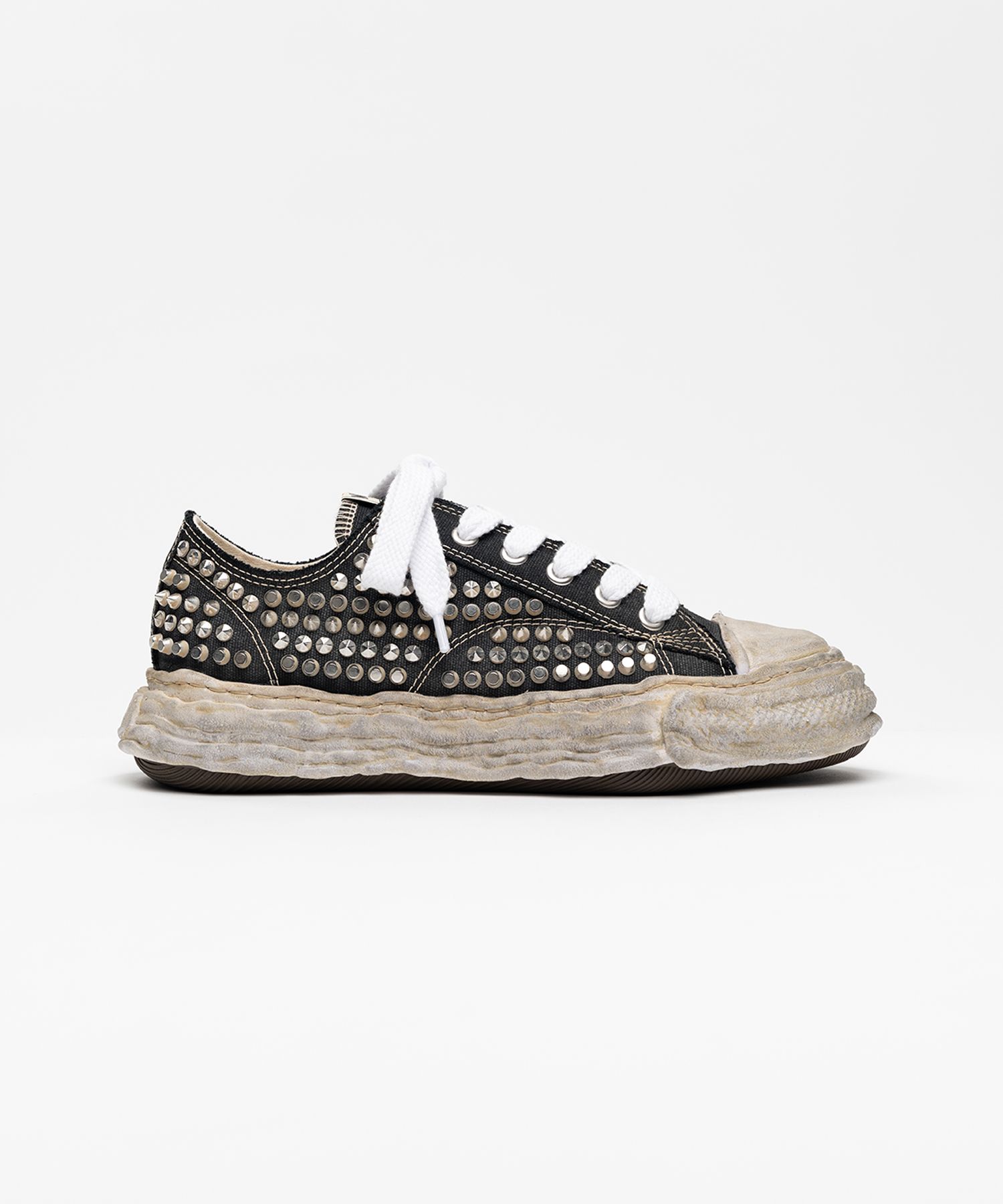 【EXCLUSIVE EDITION】"PETERSON23"OG Sole Studded Canvas Low-top Sneaker