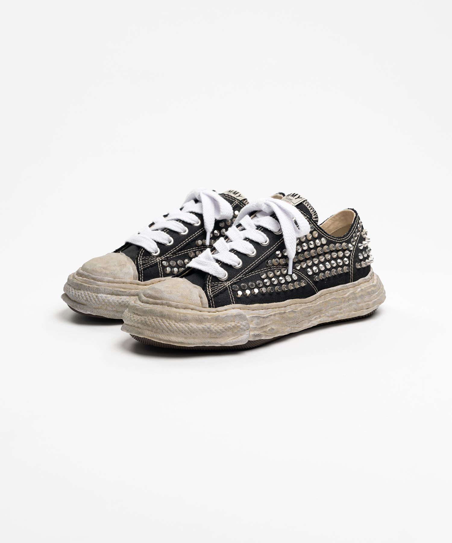 【EXCLUSIVE EDITION】"PETERSON23"OG Sole Studded Canvas Low-top Sneaker