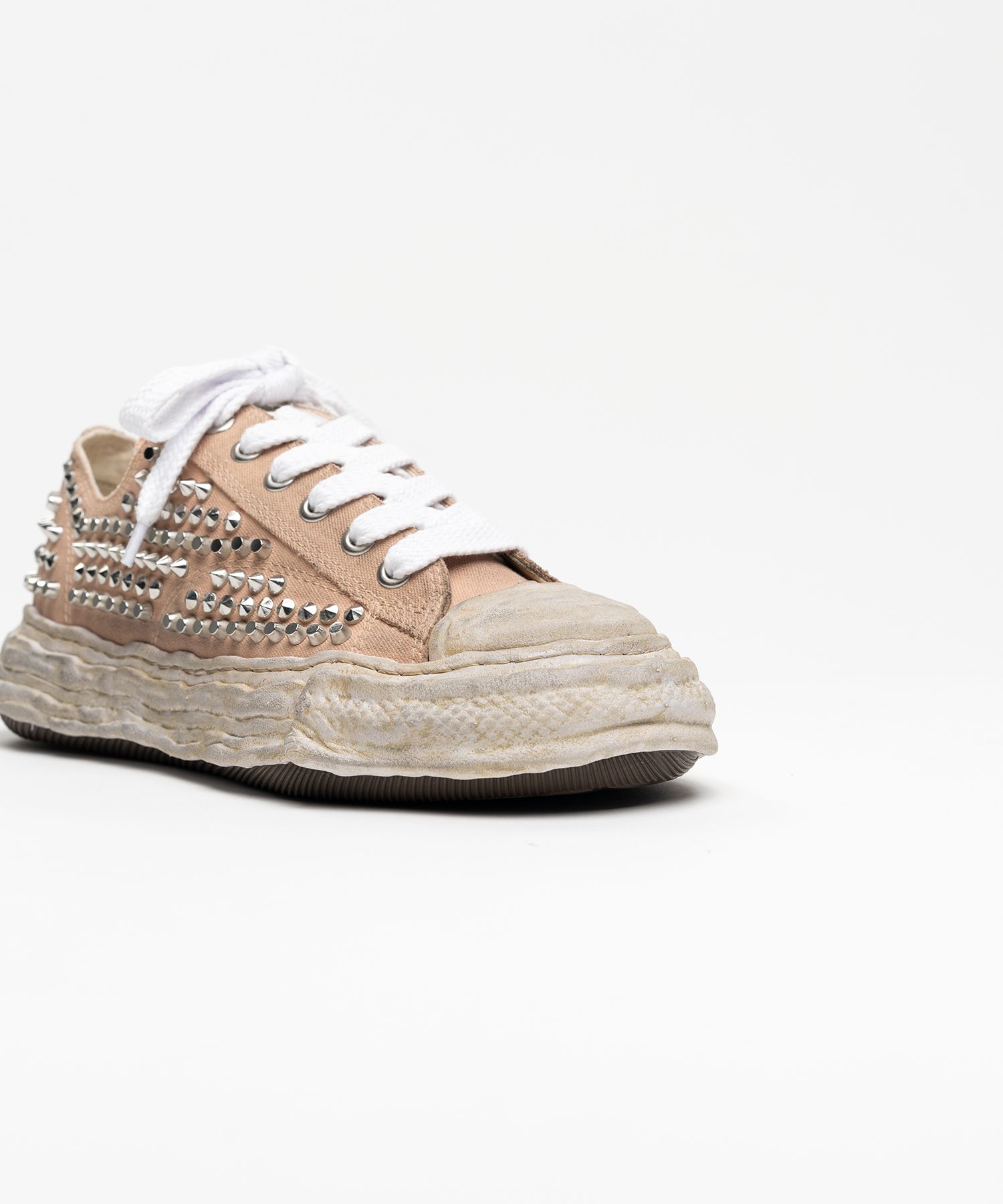 【EXCLUSIVE EDITION】"PETERSON23"OG Sole Studded Canvas Low-top Sneaker