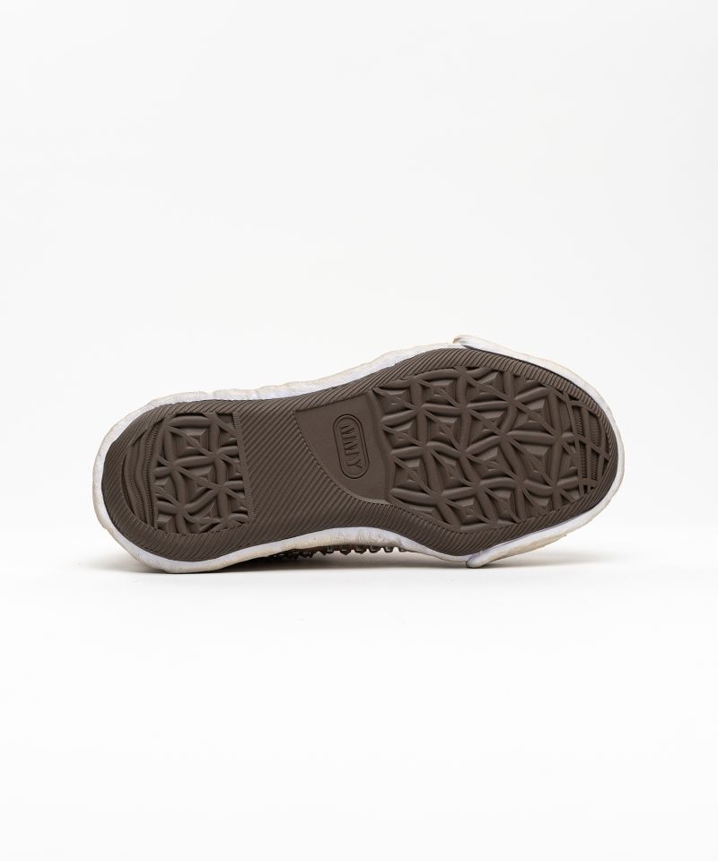 【EXCLUSIVE EDITION】"PETERSON23"OG Sole Studded Canvas Low-top Sneaker