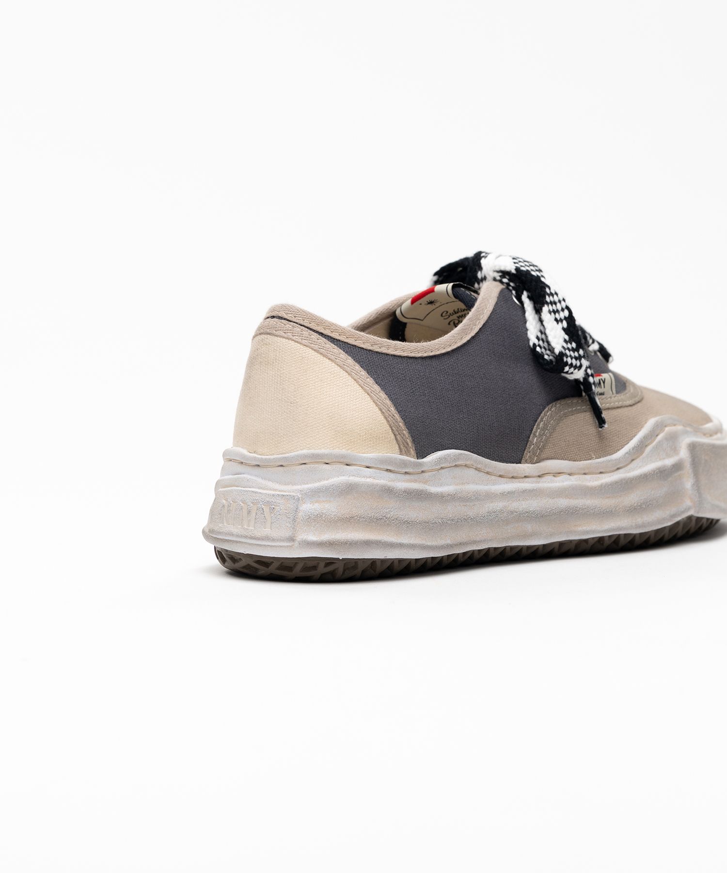 【EXCLUSIVE EDITION】"BAKER" OG Sole Multi Color Canvas Low-top Sneaker