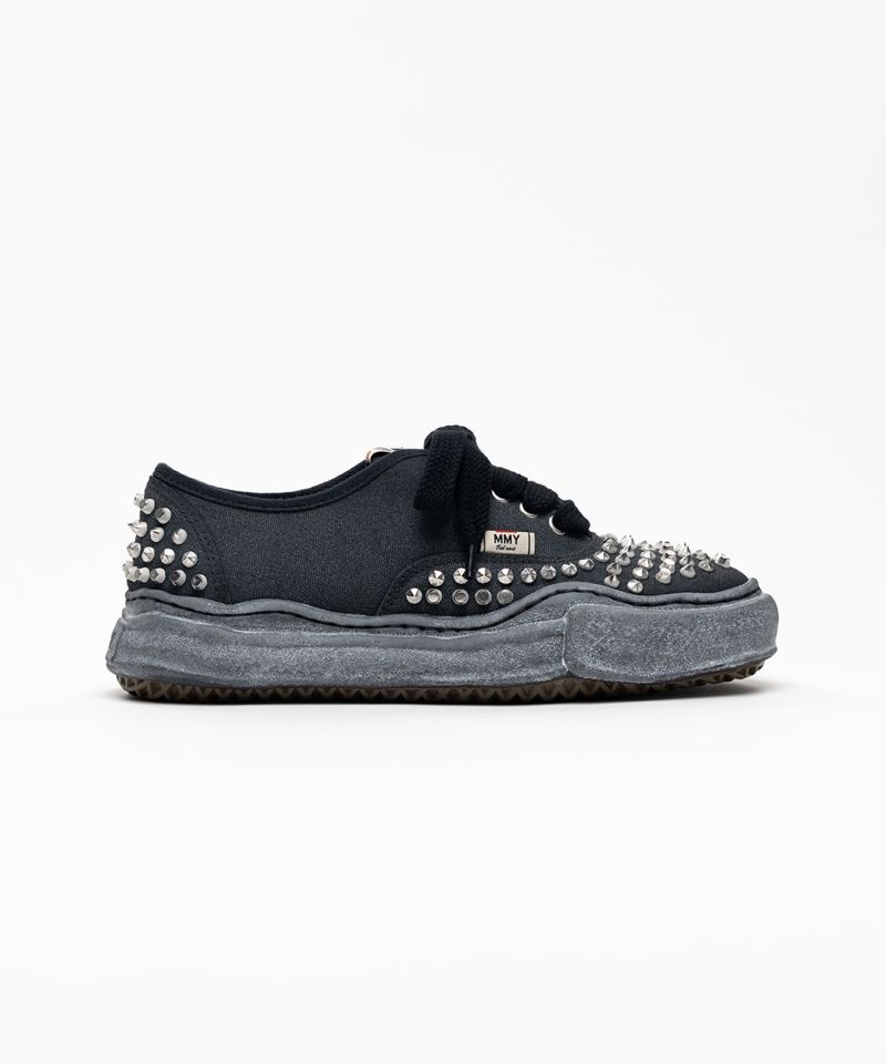【EXCLUSIVE EDITION】"BAKER" OG Sole Studded Canvas Low-top Sneaker